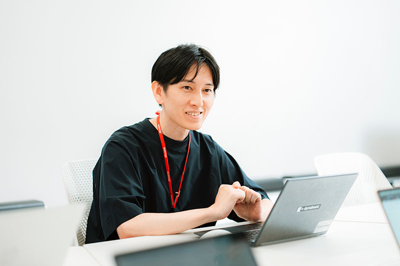 株式会社NTTドコモコンシューマサービスカンパニー
                マーケティングメディア部メディア基盤基盤運営担当主査工藤淳平様